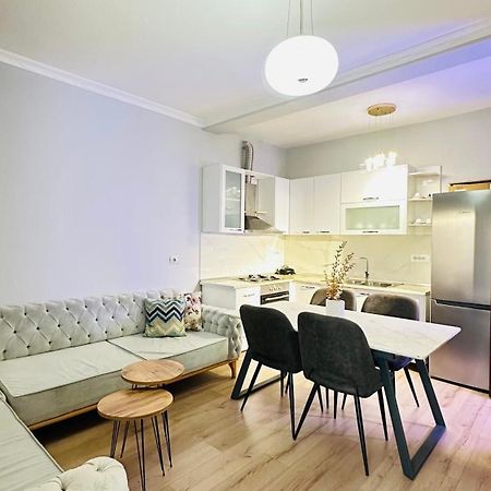 Bllok: Central Cozy Stay, 24/7 Self Check-In Tirana Kültér fotó